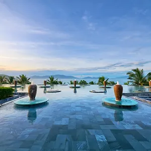 amiana-resort-and-villas.nhatrangbesthotels.com/